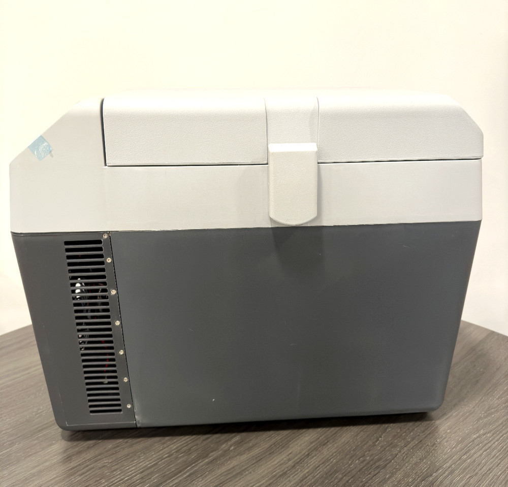 Accucold Portable Refrigerator/Freezer – SPRF26M