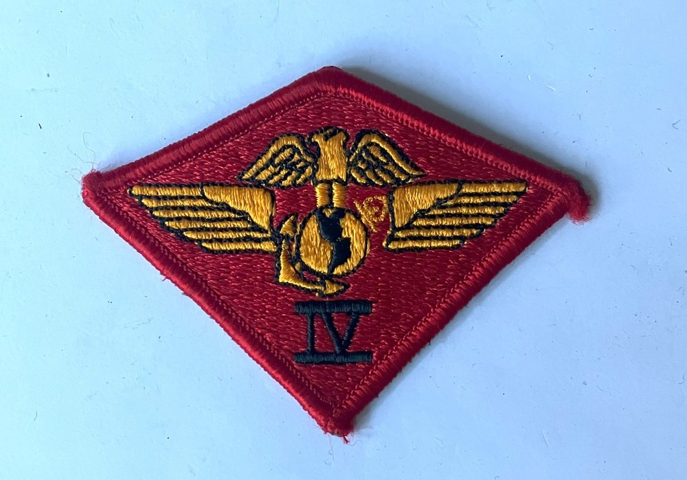 USMC 4th Marine Aircraft Wing merrowed edge shoulder patch