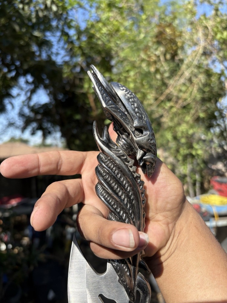 Alien Queen Dagger Knife 15 Inches