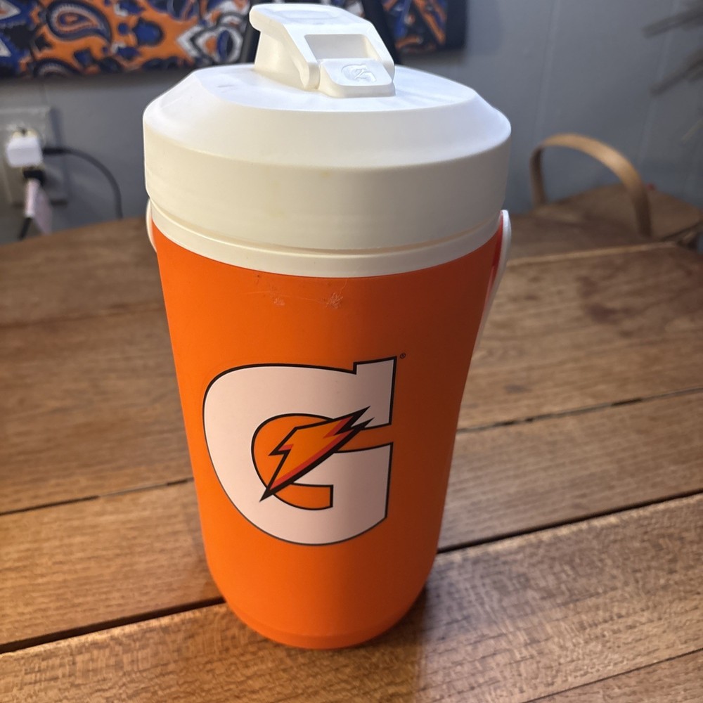 Gatorade Orange 64oz (1/2 Gallon) Cold Beverage Performance Jug Cooler
