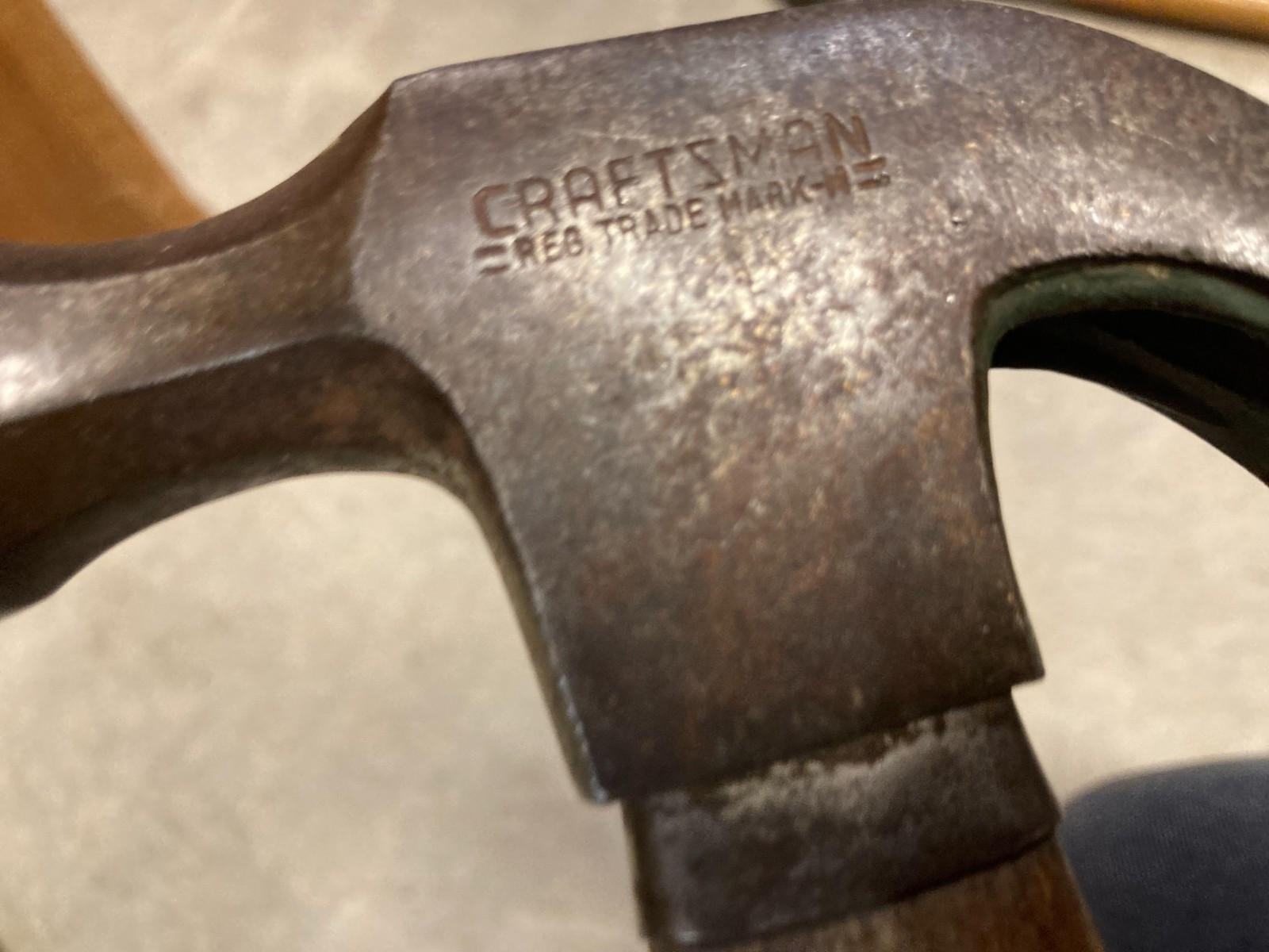 Vintage Craftsman Wooden HandleClaw Hammer 38141 16 Oz V Notch