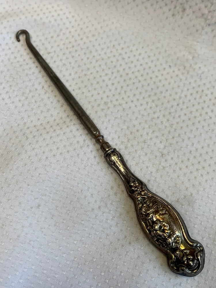Vintage Sterling Silver Handled Button Hook Lace Puller Floral Repousse Design