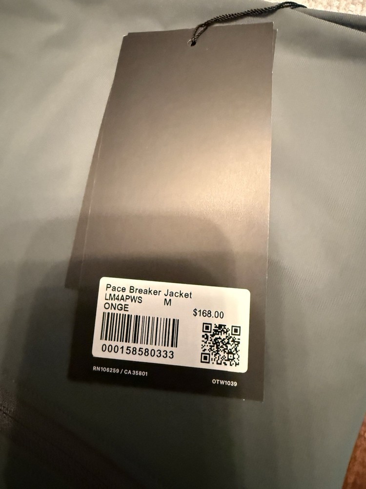 Lululemon Size Medium Pace Breaker Jacket, Onyx Grey, NWT, $168