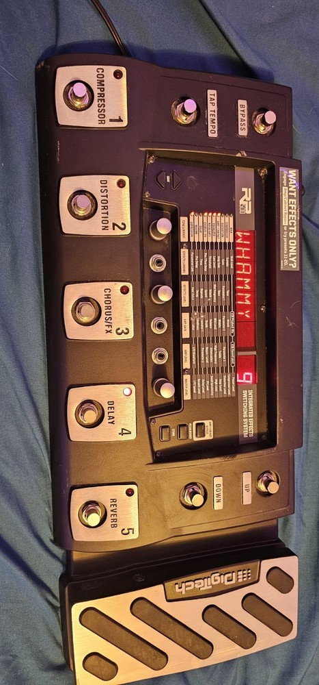 DigiTech RP500 Multi-Effects Guitar Effect Pedal - missing 3 knobs