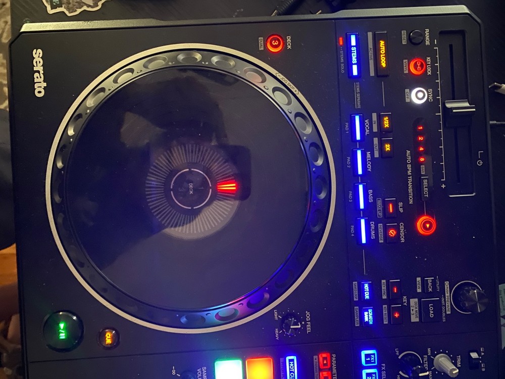 Pioneer DDJ-REV5 Scratch-Style 2-Channel Performance DJ Controller
