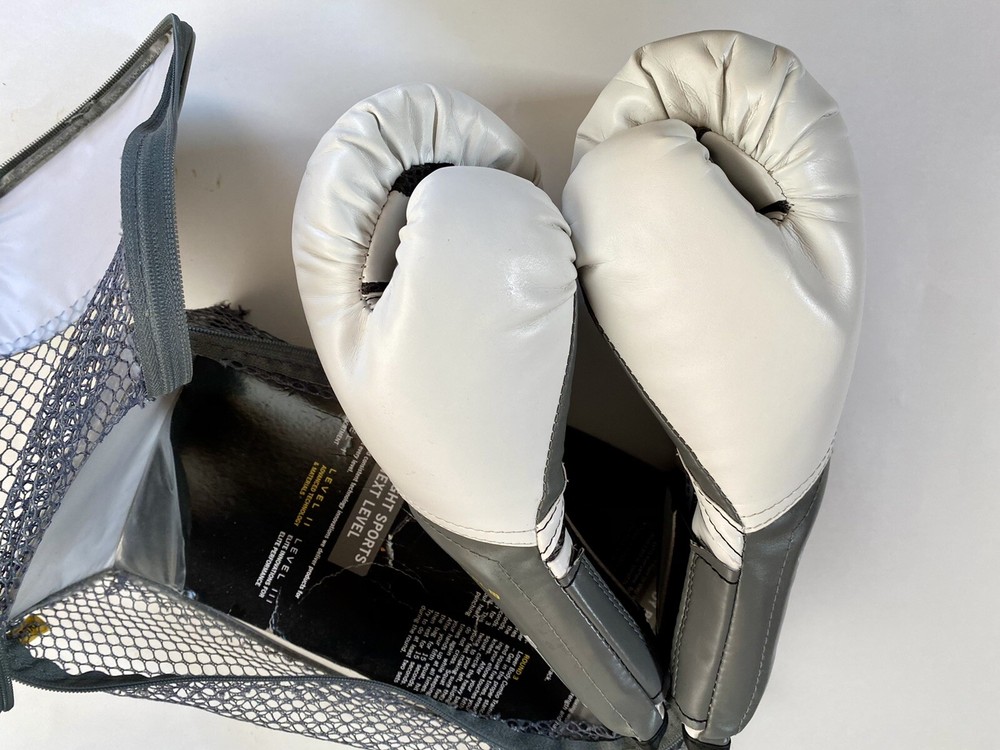 EVERLAST EVERSHIELD "Elite Pro Style" TRAINING GLOVES #2772 White & Gray - 12 OZ