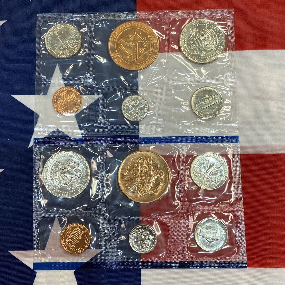 1983 P & D Official US Mint Souvenir Sets WITHOUT Envelopes. See description!