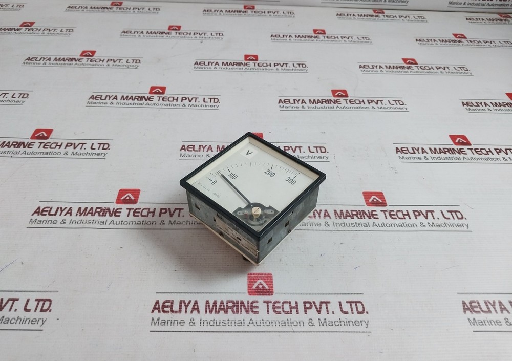 0-300V 300/5A Analog Voltmeter 5-55HZ