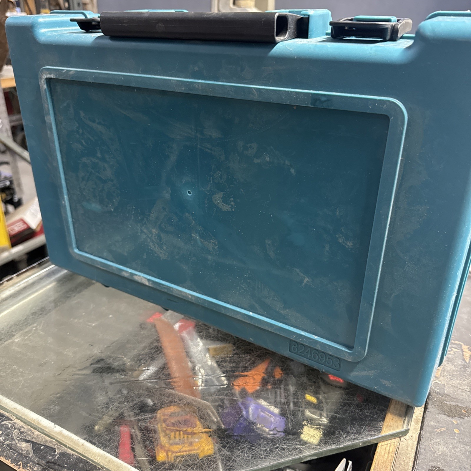 Makita HR2641-R D-Handle 1" SDS-Plus AVT Rotary Hammer New/Open Box