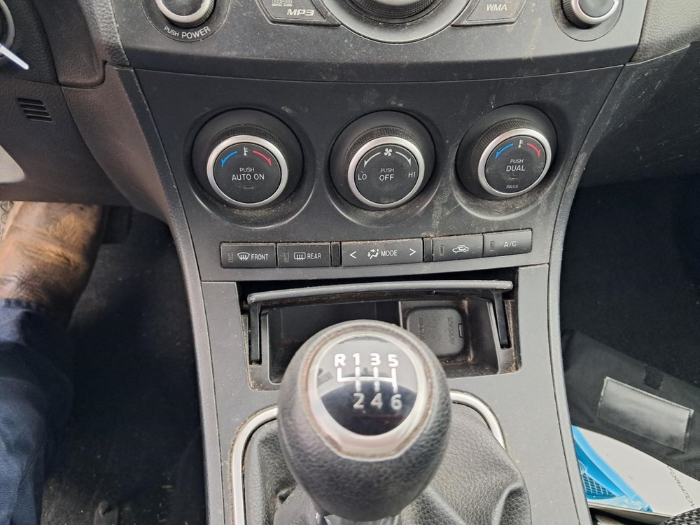 3 2013 Glove Box 4917555