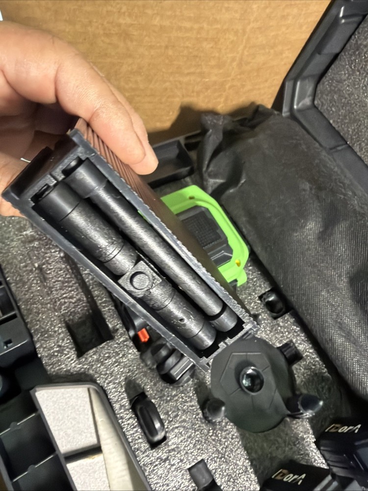 Laser Level with Tripod, 4x360° Self Leveling ±4° Laser Level, Remote Control