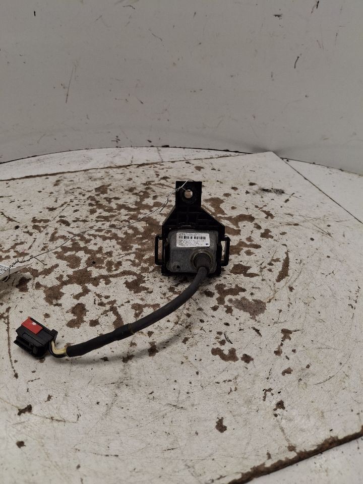 Fits 2010-2012 MKZ Camera/ Projector Rear View Camera In Decklid OEM
