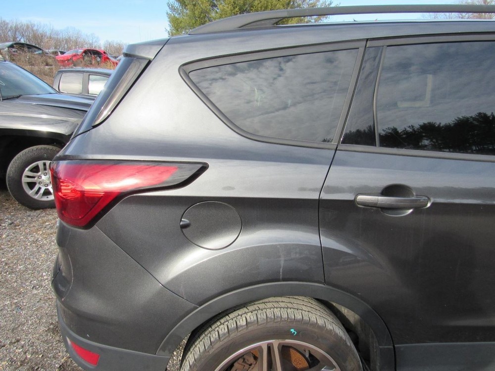 ESCAPE 2019 Glove Box 1027313