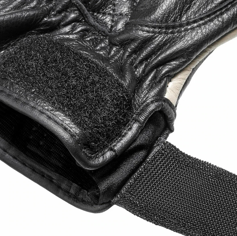 Triumph Flag Leather Gloves (MGVS17303)