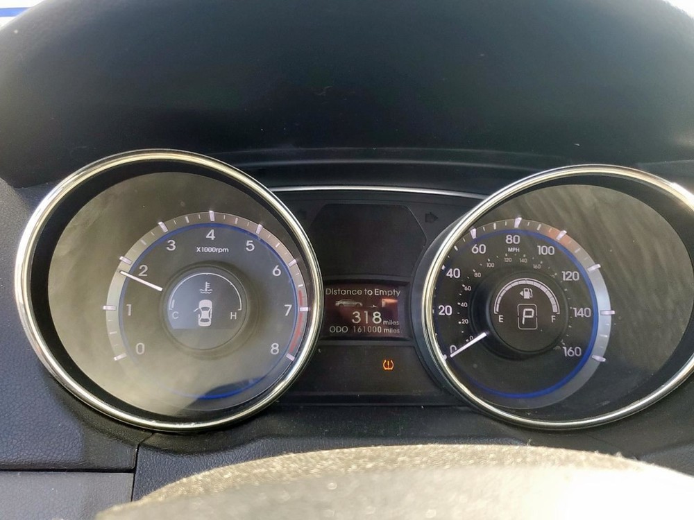 Chassis ECM Supply Power Distribution Module Fits 11-14 SONATA 3771202