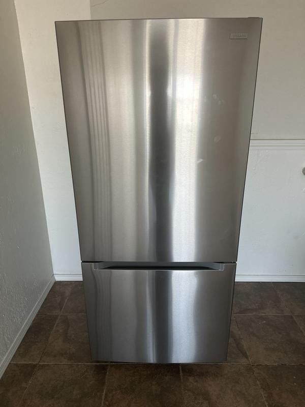 BAHAMAS 8 Vissani 30 in. 18.7 cu. ft. Bottom Freezers Refrigerators MDBF18SS