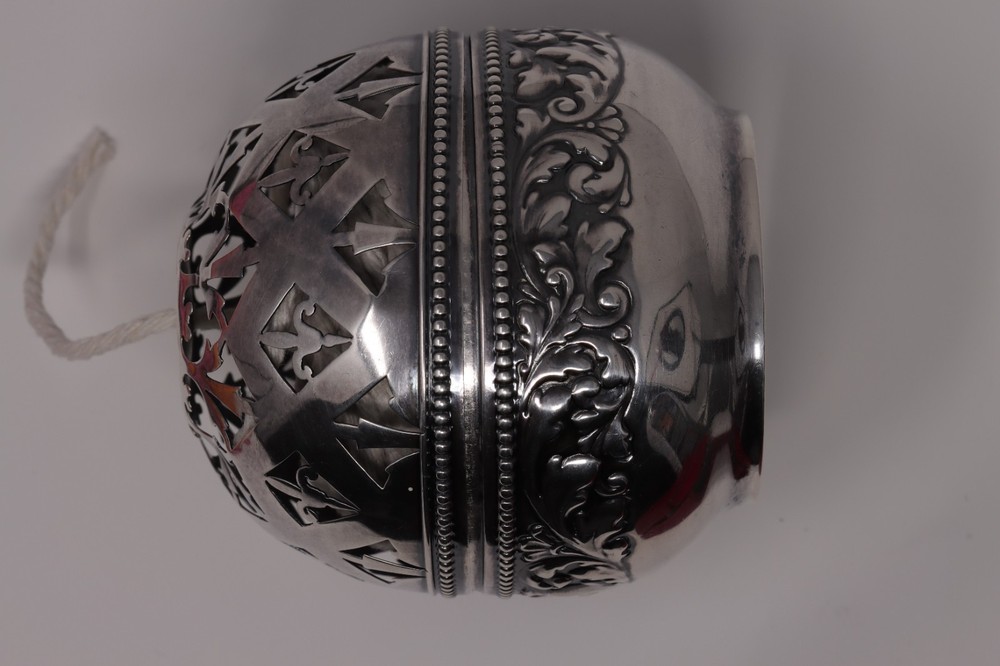Antique Gorham Sterling Silver Reticulated String or Thread Holder.