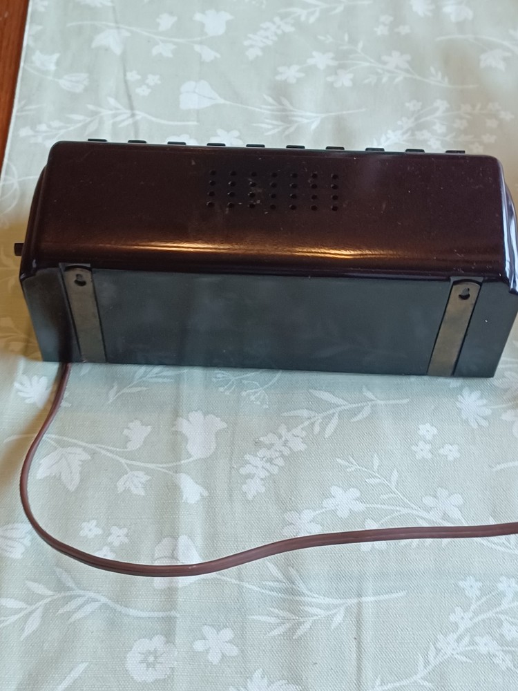 Vintage Snapit Bakelite Brown Light