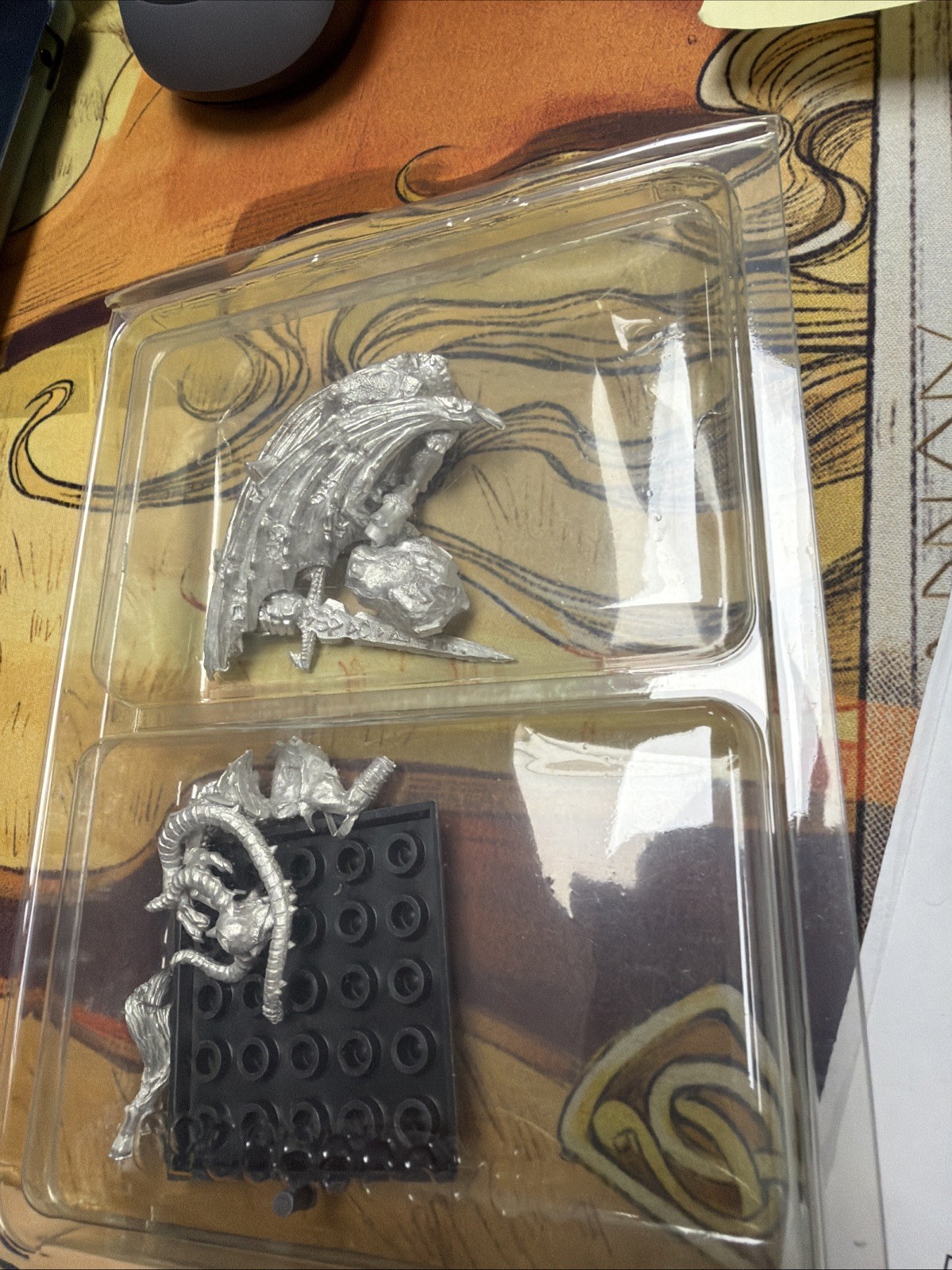 Warhammer: The Old World: Warriors of Chaos: Demon Prince with Sword. OOP Metal