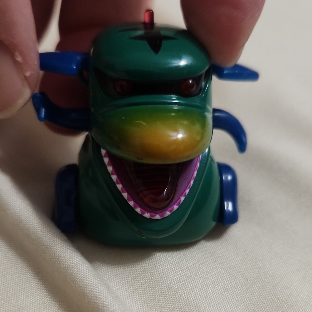 TOMY Micropets Electronic Interactive Green Dinosaur Figure 2002