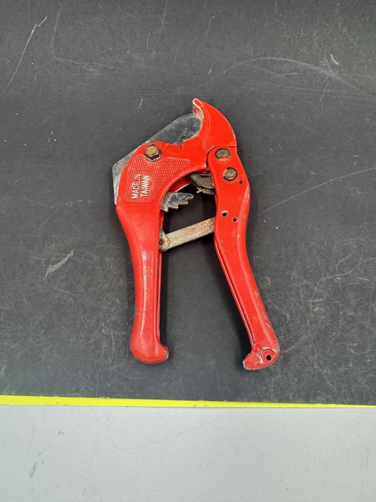 PVC Pipe Cutters Red A3.3