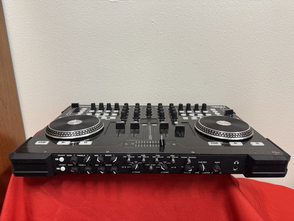 American Audio VMS4.1 -- 4 Channel Midi Controller