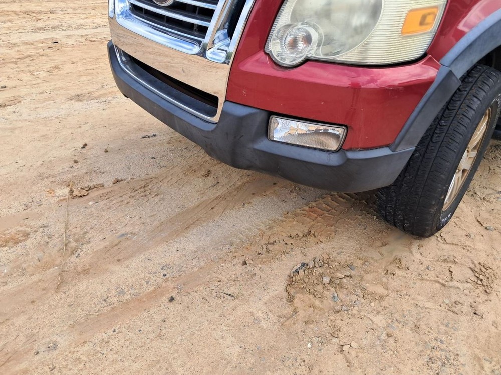 EXPLORER 2008 Glove Box 4758884