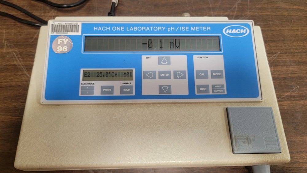 Hach One Laboratory 44700 pH/ISE Meter