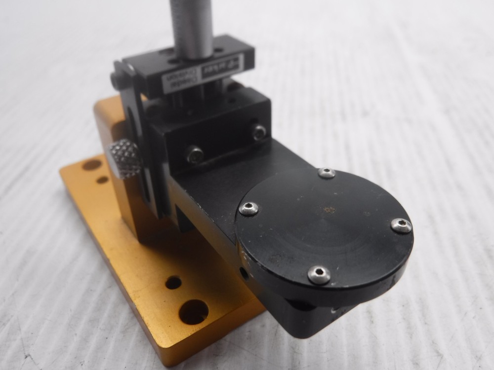 Parker Model 3902 Ball Bearing Micro Positioner w/ Starrett Micrometer