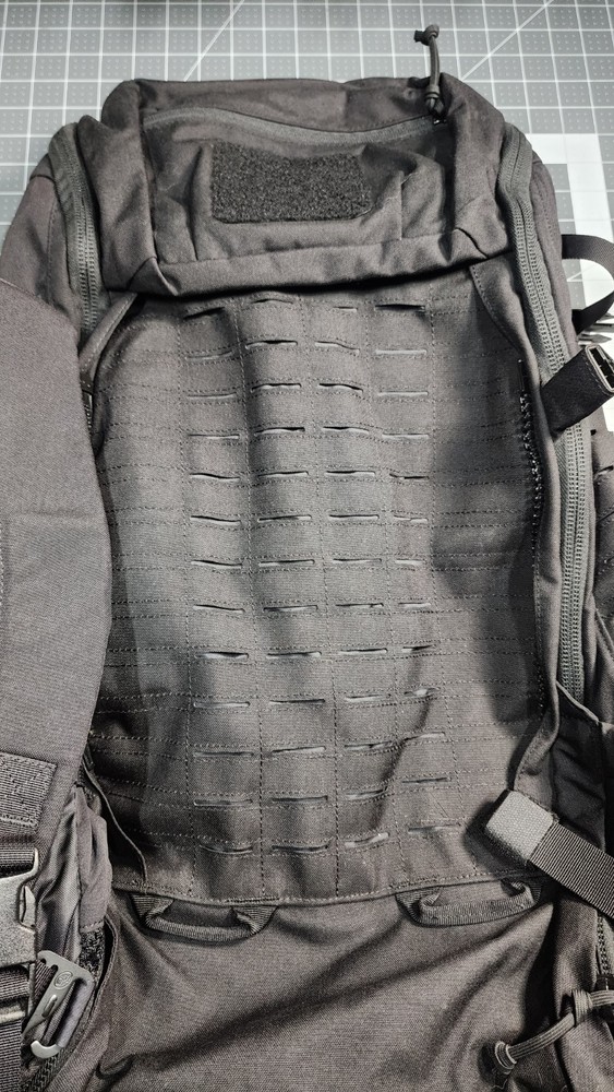 Direct Action Gear Halifax Medium & Spitfire Black - EUC