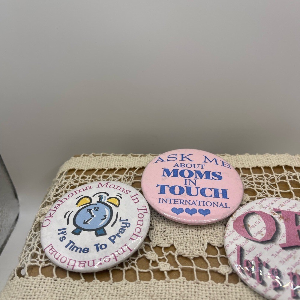 Moms in touch international pins