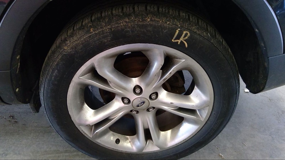 Used Automatic Transmission Shift Lever Assembly fits: 2011 Ford Explorer Grade