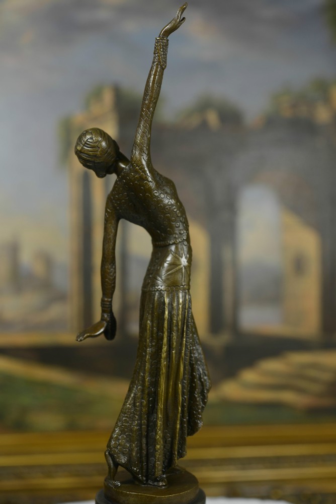 Bronze art deco Dancer Egyptian Dancer "Footsteps", signed: D.H.Chiparus