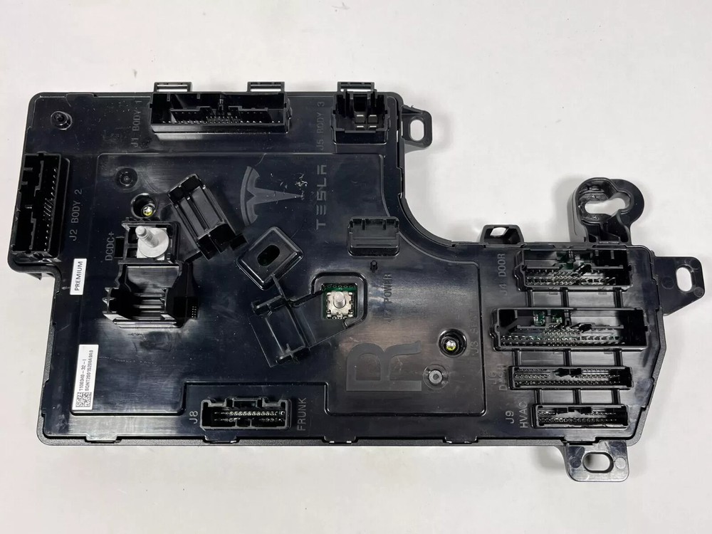 ⭕ 17-20 Tesla Model 3 Right Low Voltage Electronic Control Module 1100340-32-I