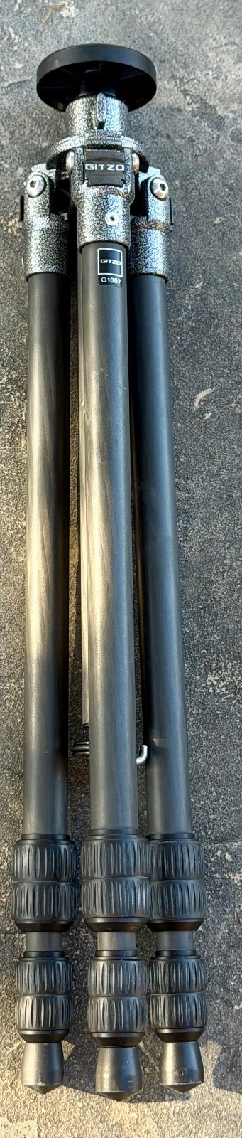 Gitzo G1057 Mountaineer Carbon 6X Tripod – Excellent Condition – Made in Italy