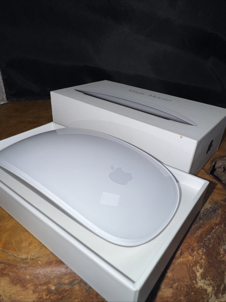 Apple Magic Mouse - White Multi - Touch Surface - 2024 (Aa)