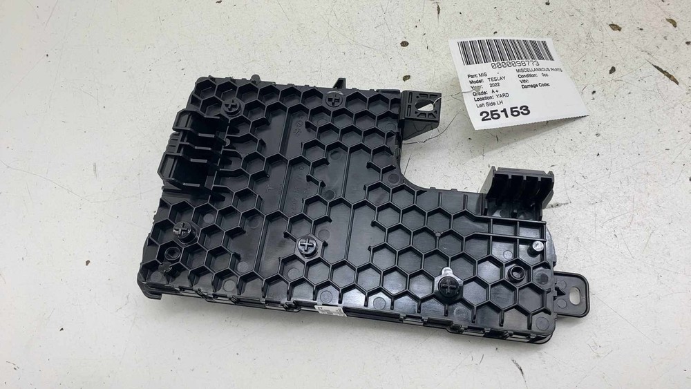⭕ 20-24 Model Y Front Left Frunk Low Voltage Body Controller Module 1497847-10-D