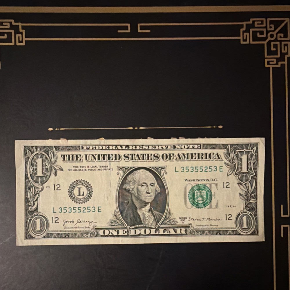 $1 US Dollar Bill Error Note L35355253E Misaligned Portrait 3 digit step ladder