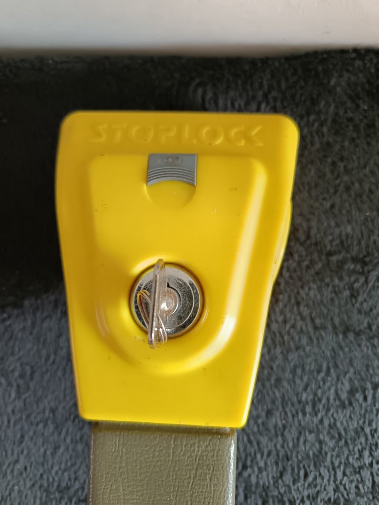 Stoplock Steering Wheel Lock Car Security Immobiliser with One Key