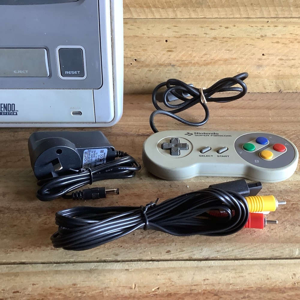 SUPER NINTENDO SNES CONSOLE TESTED & WORKING POWER SUPPLY TV AV CABLE CONTROLLER