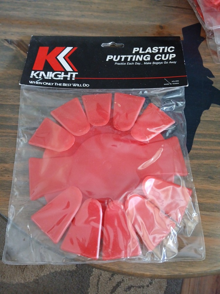 Knight Plastic Putting Cups~5 Packs