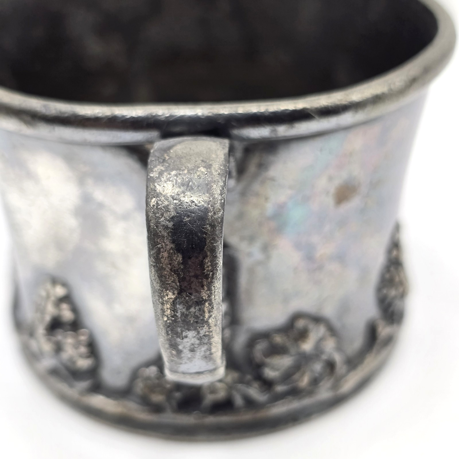 Antique Barbour Silver Co Quadruple Plated 260 Victorian Floral Fruit Cup Mug