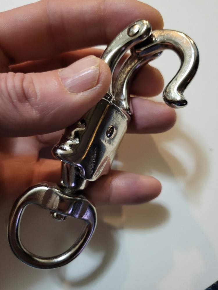 4 1/4" quick release panic snap with 7/8" eye