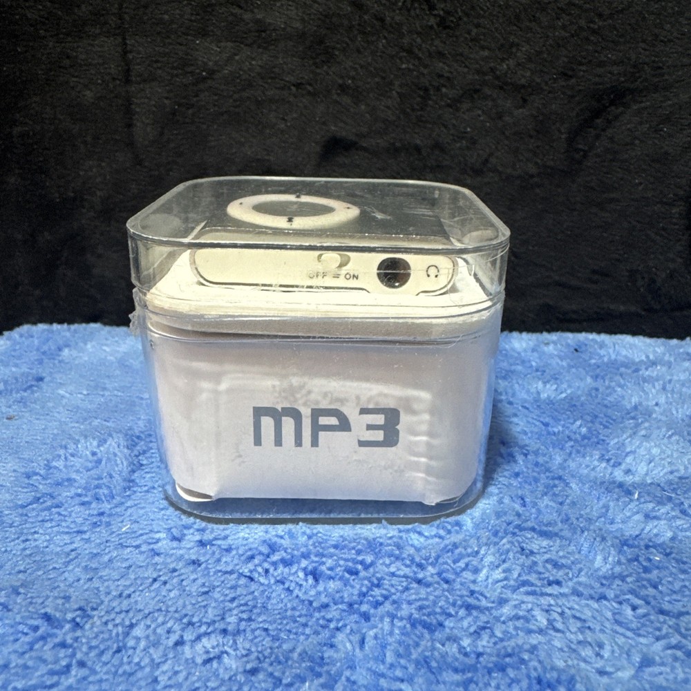 NIB mp3 player/USB Flash Disc silver