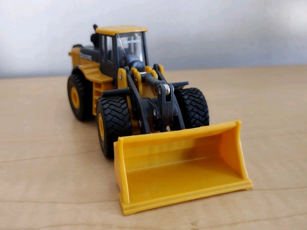 Ertl John Deere Construction Vehicles 1/64 Models