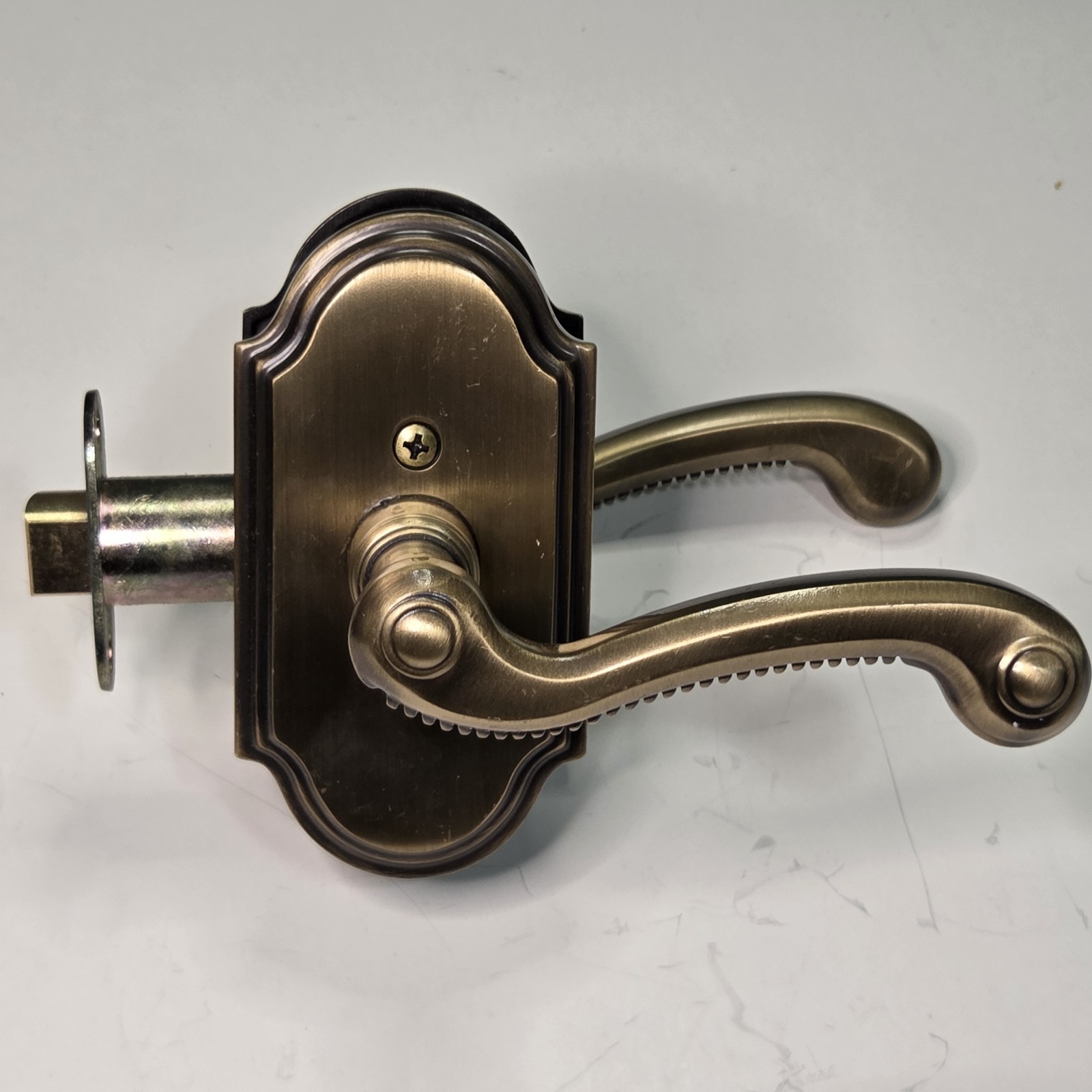 Grandeur Windsor CR7W-60-ESC Entry Door Lever Set Antique Brass AB RH w Deadbolt