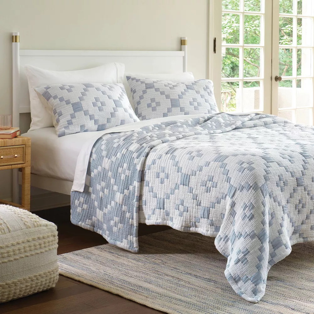 3pc Full/Queen Reversible Lightweight Matelasse Quilt and Shams Set Patchwork