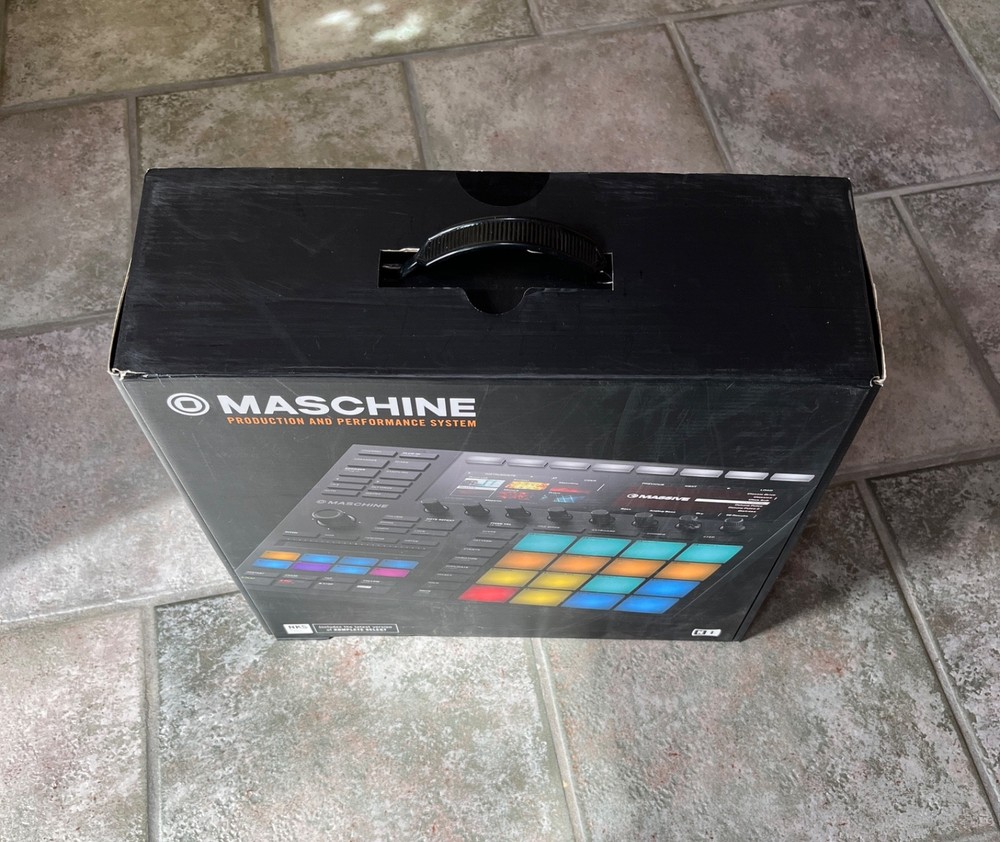 Native Instruments Maschine MK3 USB Audio+MIDI Interface System, Watch Video!