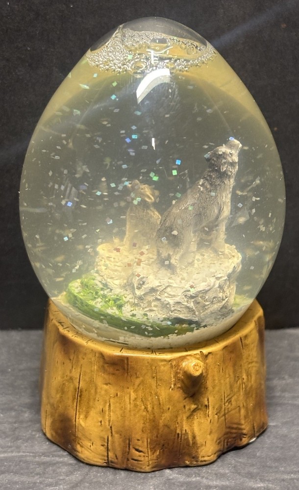 Great Wolf Lodge ‘Wolf-Howl’ Snow Globe