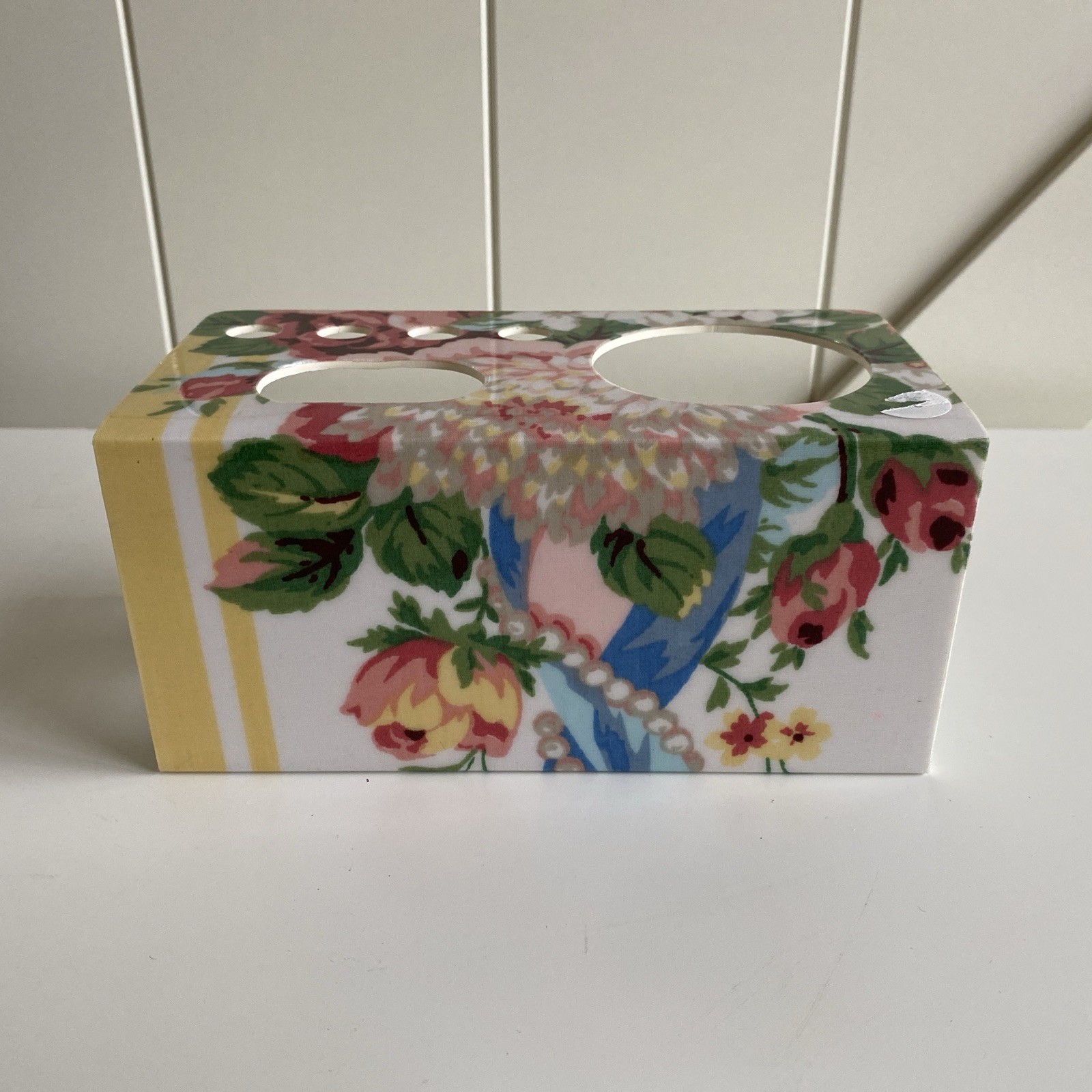 Croscill Princess Madison Bathroom Accessory For Tumbler Toothbrush Toothpaste